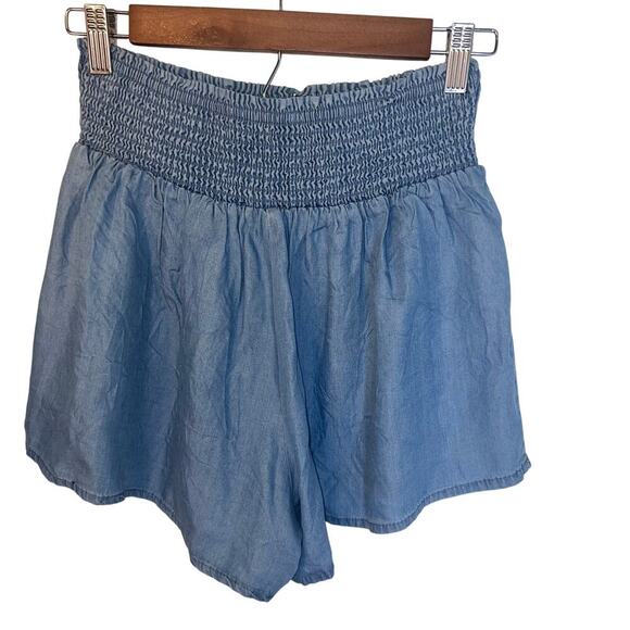 Love Tree, Tensel Smocked Waist Shorts Babydoll Y2K Womens Size Small New - Picture 1 of 6